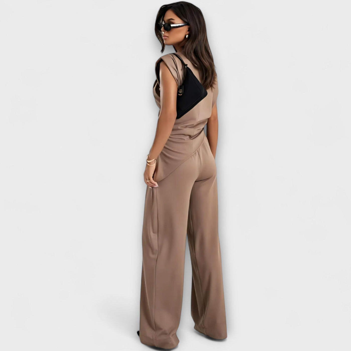 Sofia – Asymmetrische set met gedrapeerde schouders