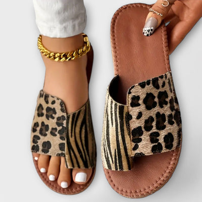 Isa - Slippers met luipaardprint