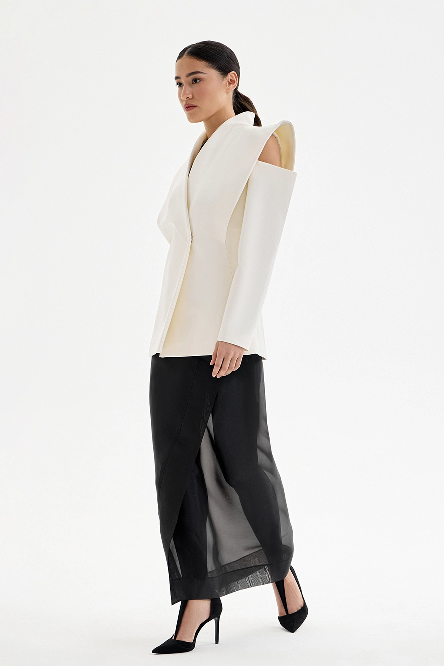 Valeria - Sculpturale schouderblazer