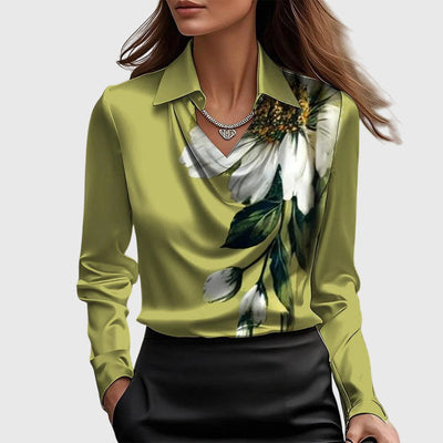 Sylvia – Blouse met luxueuze glans en plooikraag
