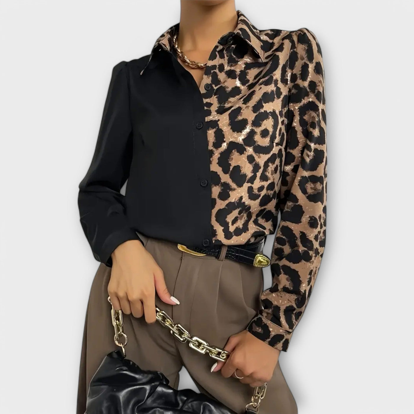 Jetta - Eenvoudige en stijlvolle luipaardblouse