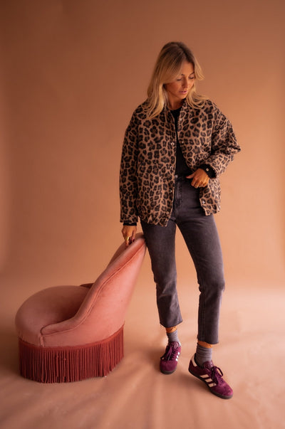 Charlene – Trendy Jas met Stijlvolle Look