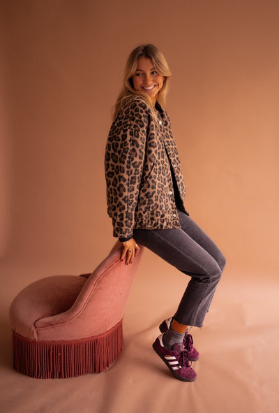 Charlene – Trendy Jas met Stijlvolle Look